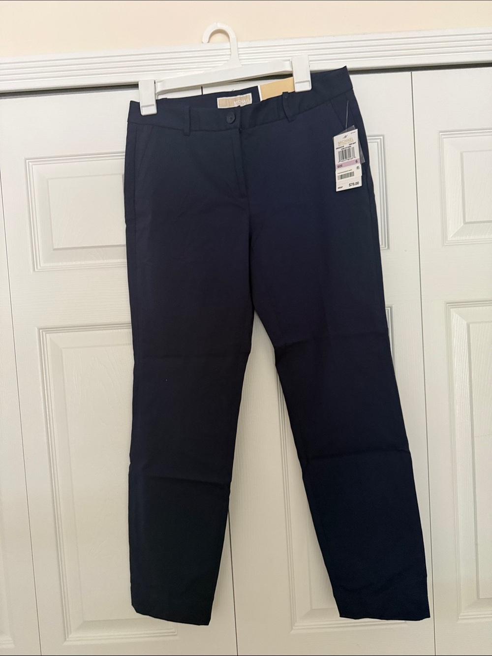 Michael Kors Women's Navy Straight-Leg pant ..size 6 .. nwt ..authentic